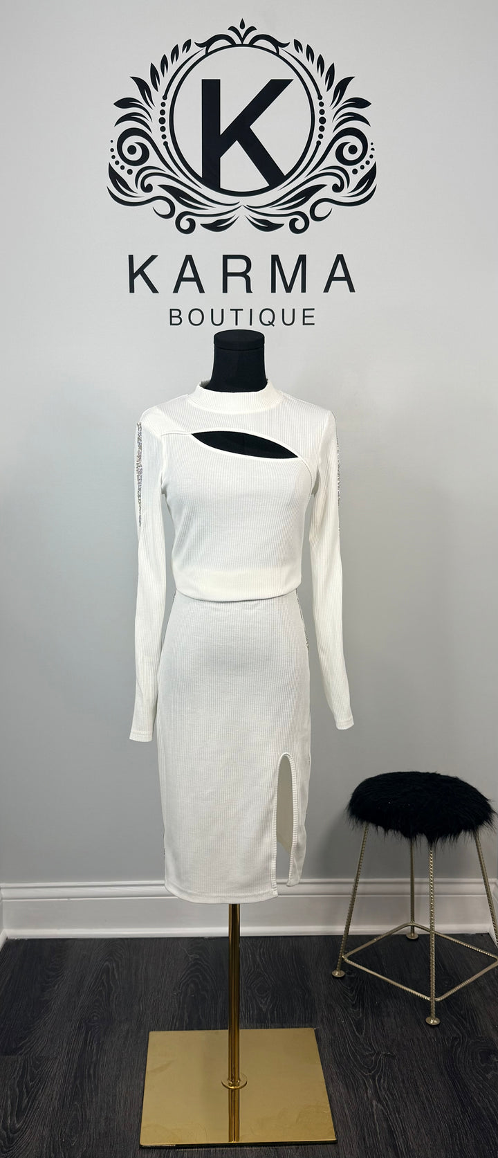 Lexy Snatched Sweater Shirt -White
