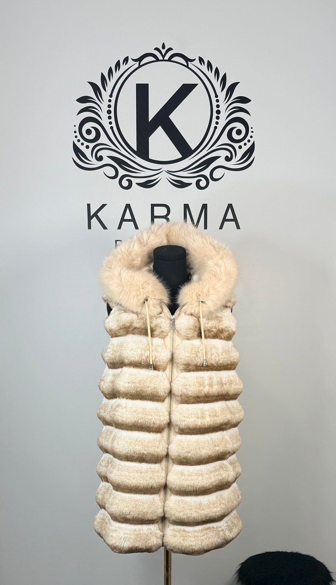 Mary J Fur Vest