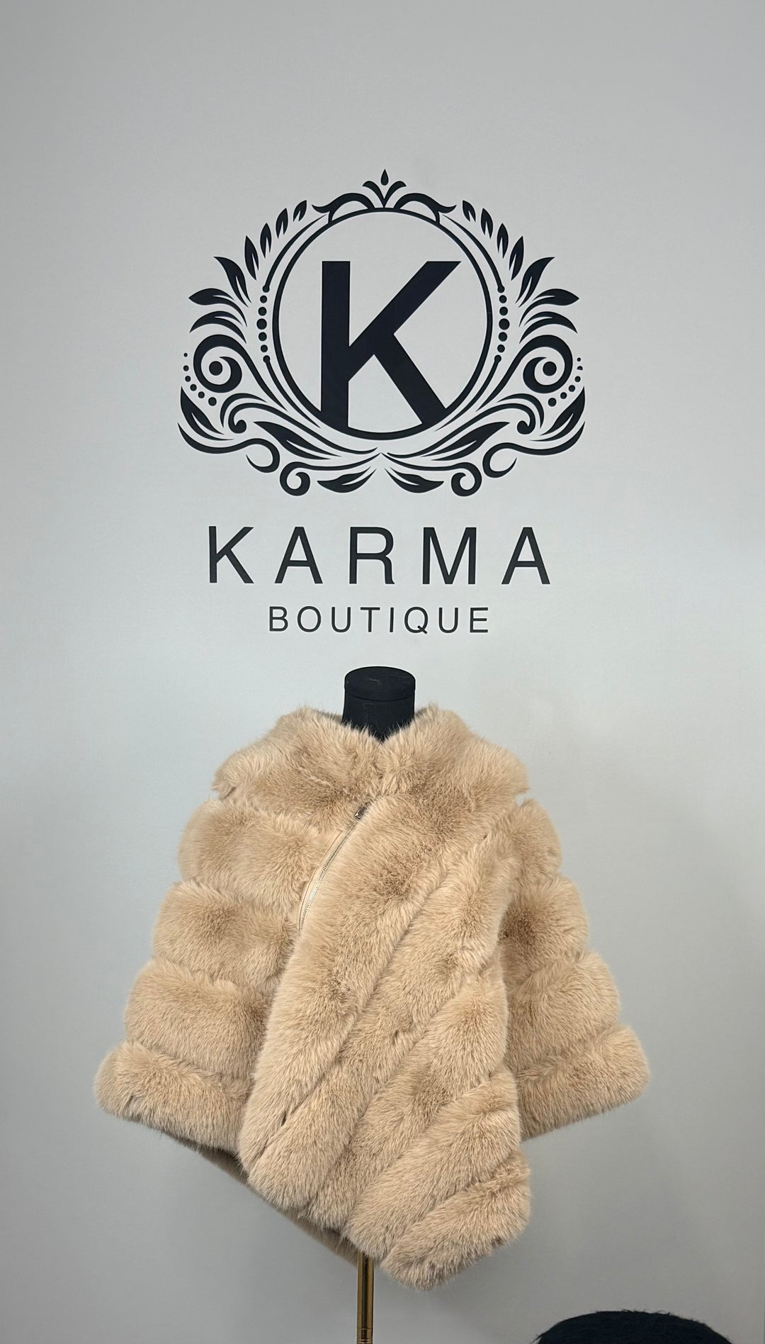 Miss Monroe Faux Fur Poncho
