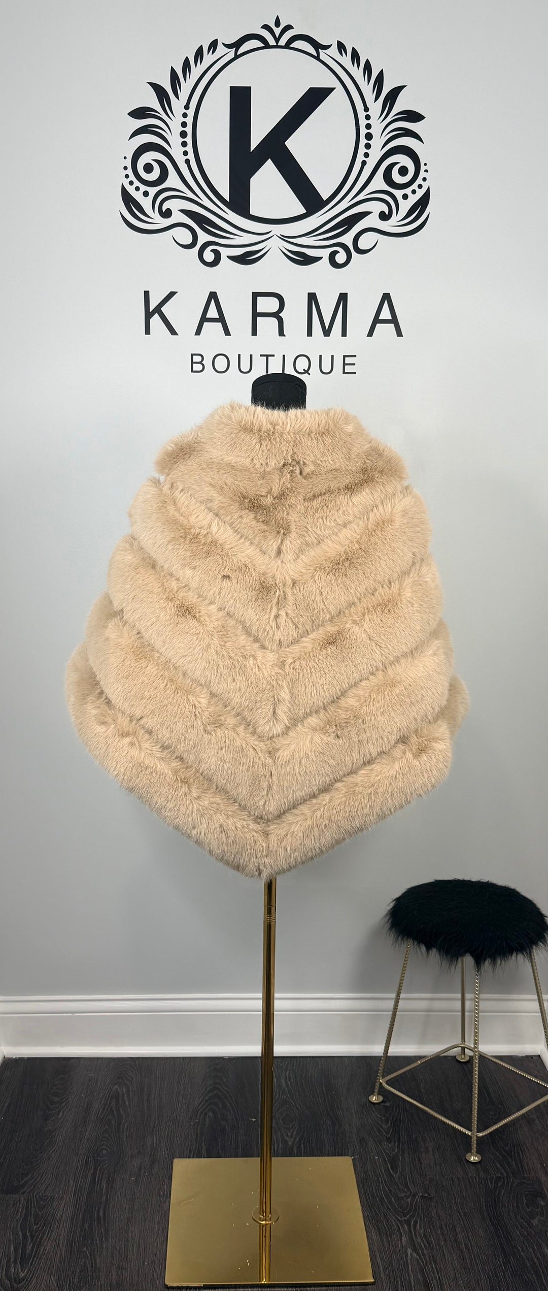 Miss Monroe Faux Fur Poncho
