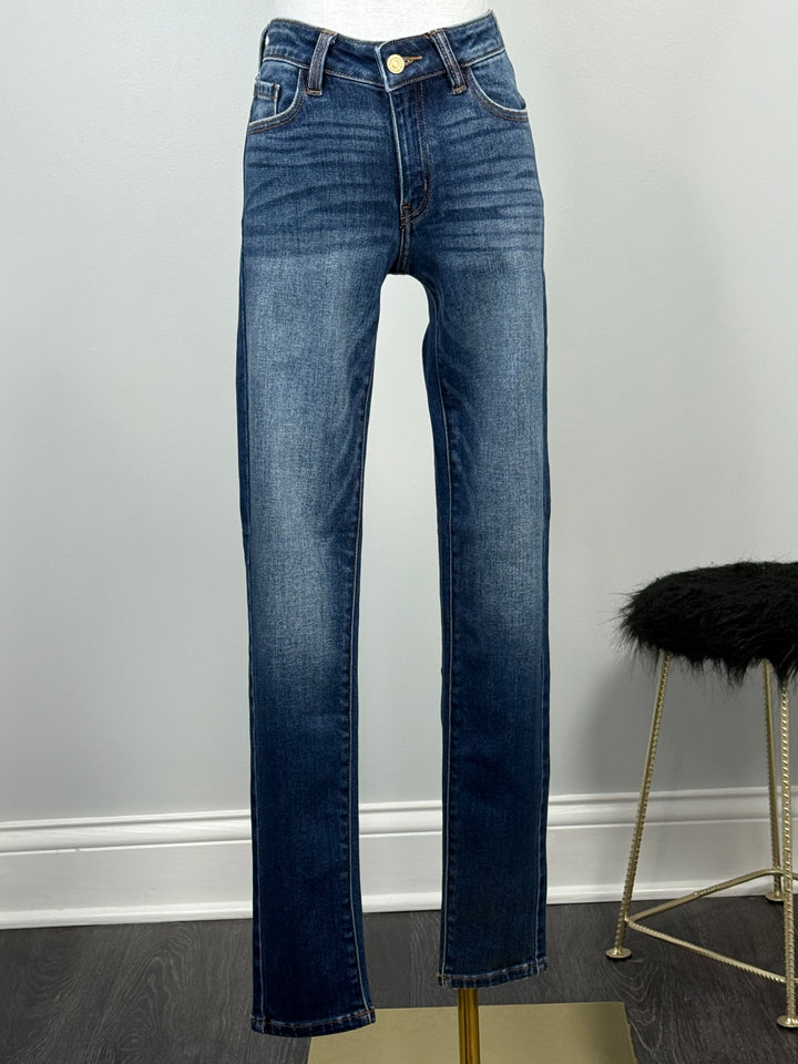 Classic But Still Sexy Mid Rise Super Skinny Jeans